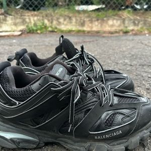 balenciaga tracks led